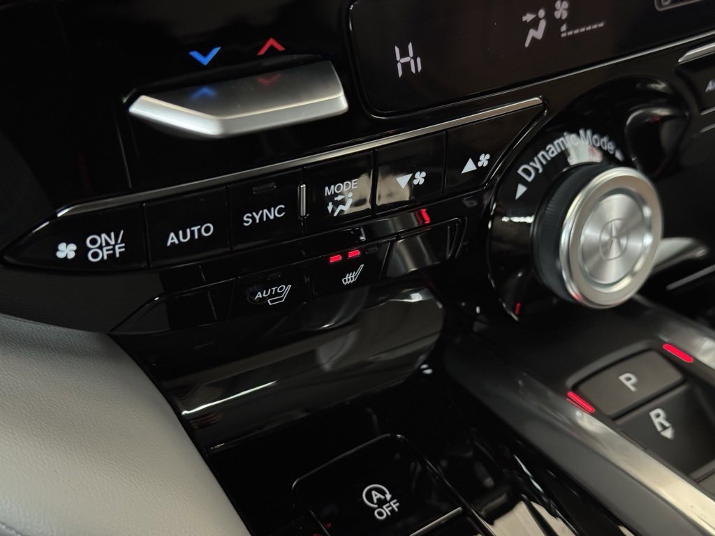 Used 2025 Acura MDX w/ Technology Package image 32