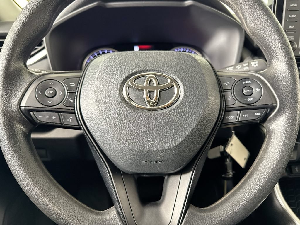 Used 2021 Toyota RAV4 LE AWD/4WD image 34