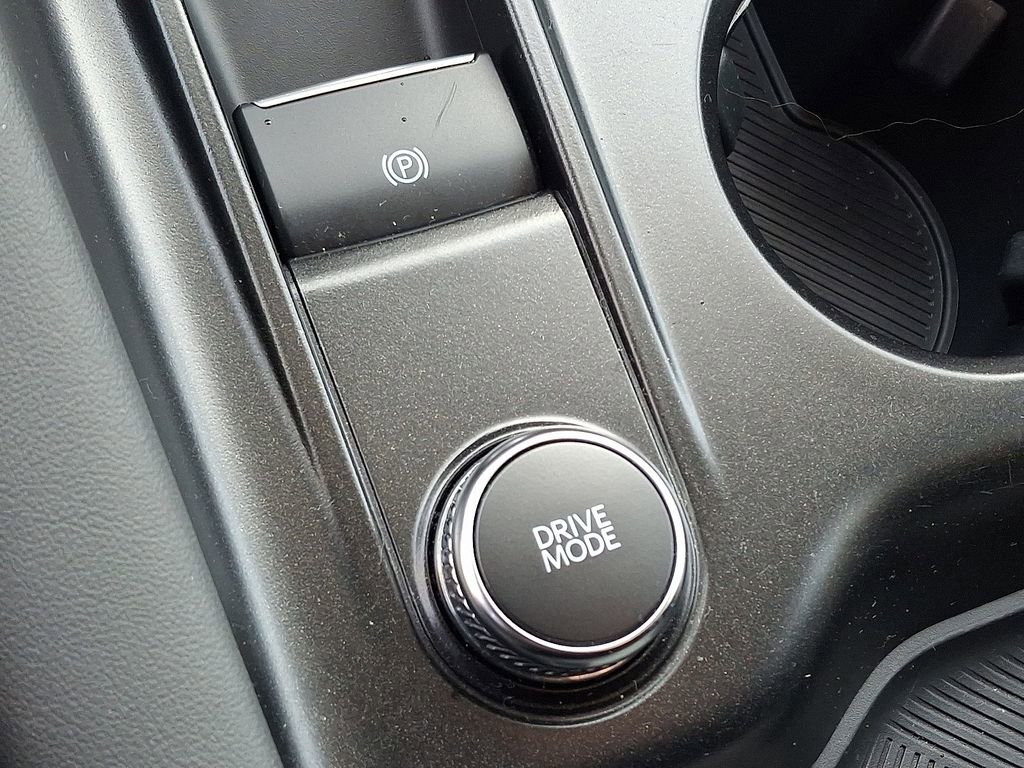 Used 2025 Ford Explorer Active image 26