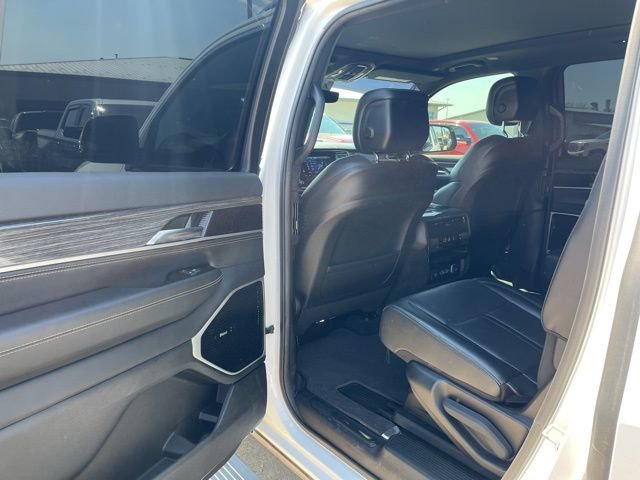 Used 2022 Jeep Wagoneer Series III w/ Premium Group I image 23