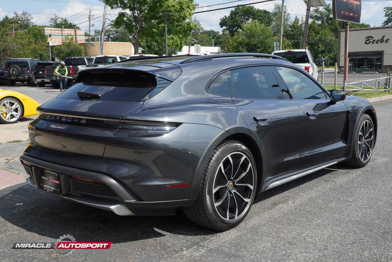 Used 2022 Porsche Taycan 4 Cross Turismo AWD/4WD image 7