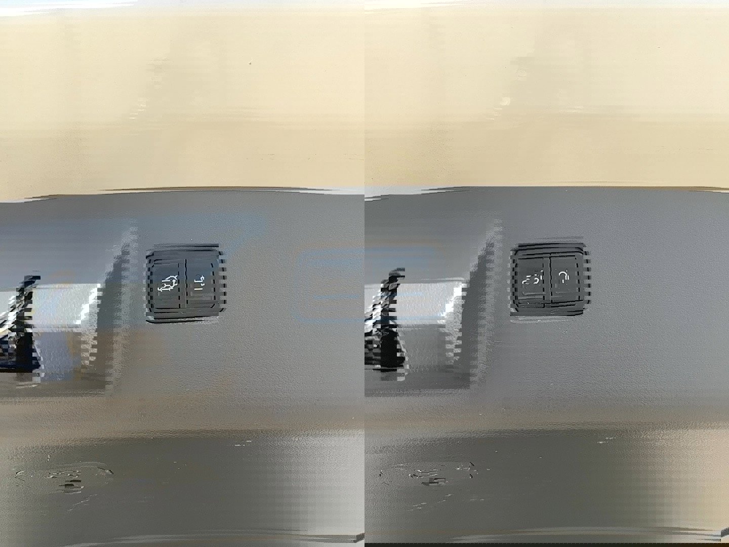 Used 2024 Hyundai Santa Fe Limited image 11