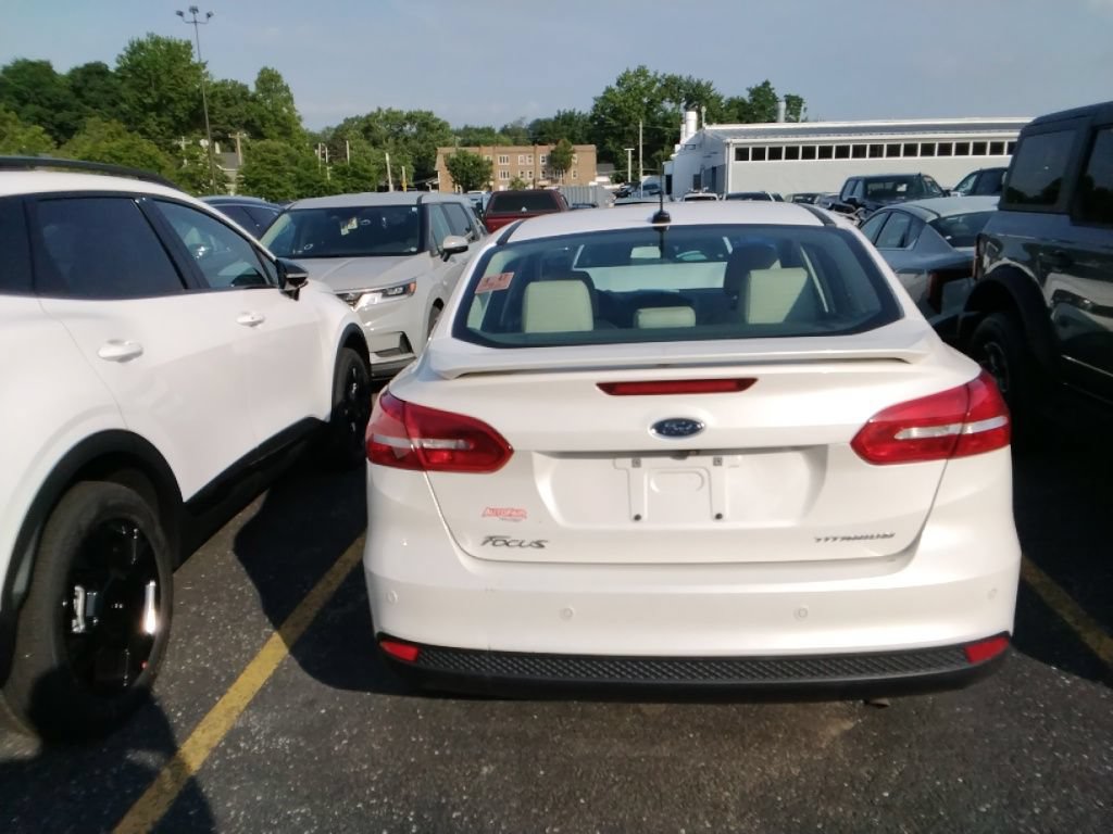 Used 2018 Ford Focus Titanium FWD image 12