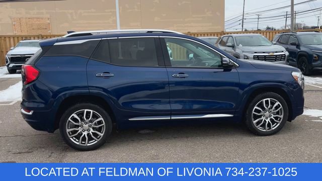 Used 2022 GMC Terrain Denali w/ Denali Premium Package image 9