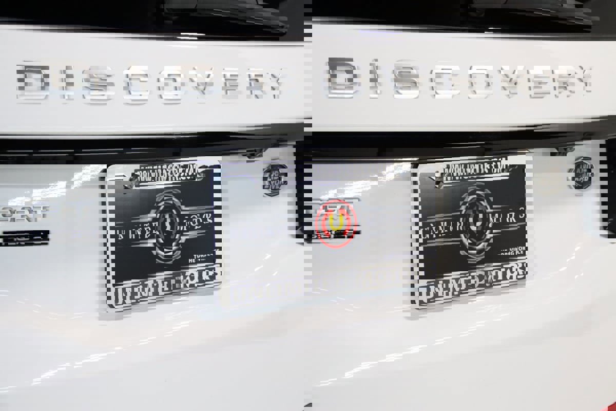 Used 2020 Land Rover Discovery Sport S image 4