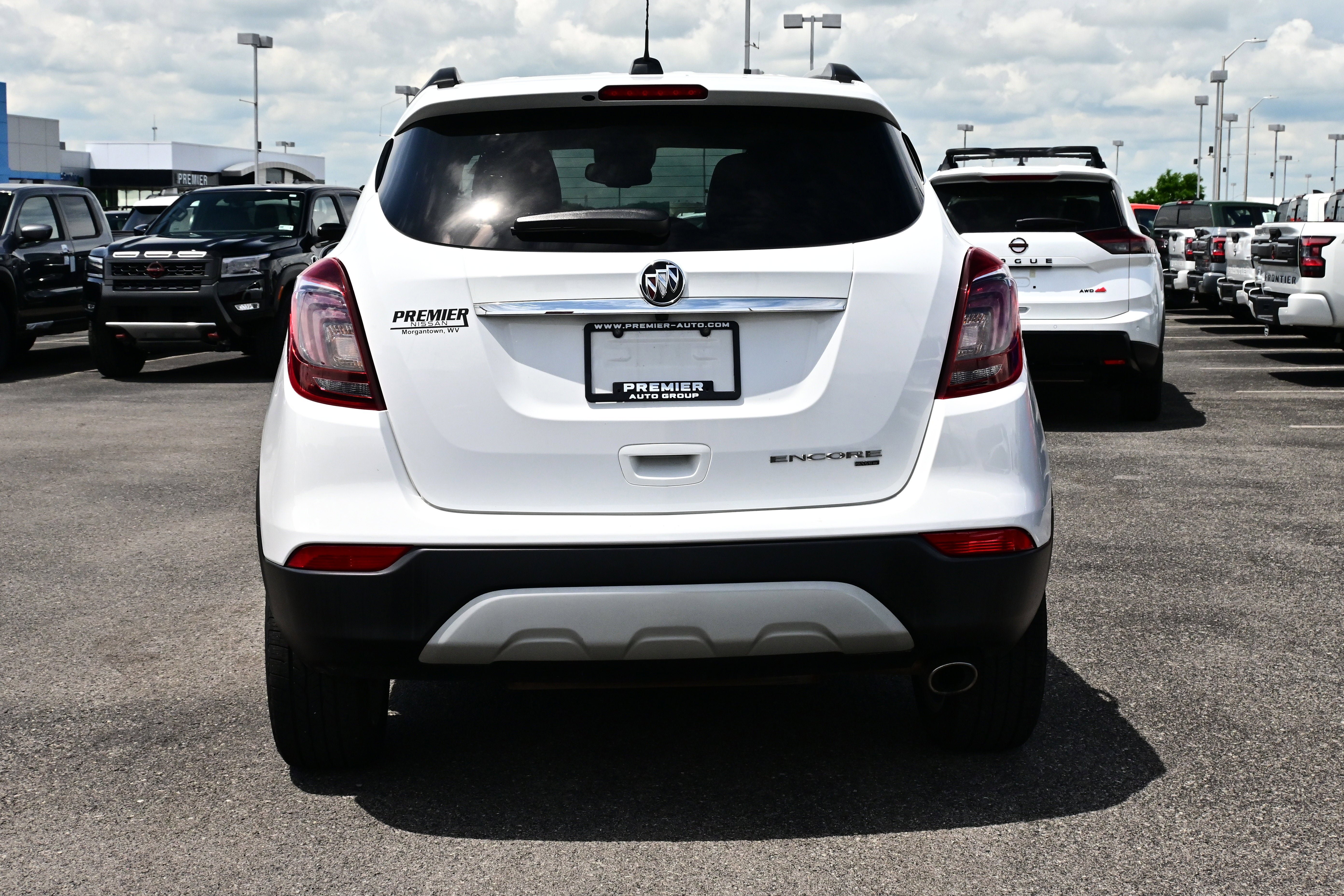 Used 2022 Buick Encore Preferred w/ Safety Package AWD/4WD image 7