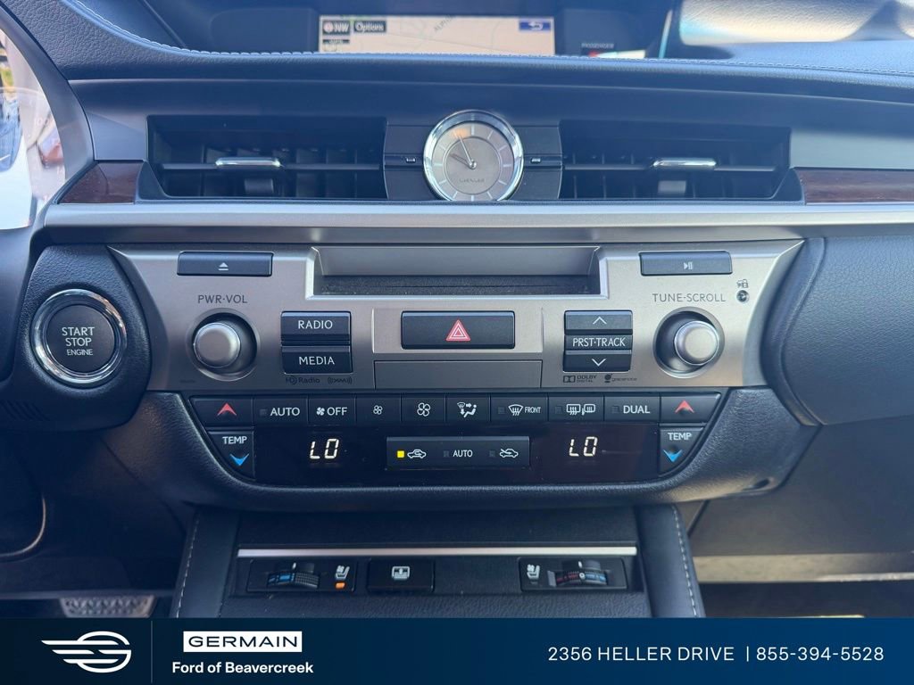 Used 2016 Lexus ES 350 w/ Luxury Package w/Wood Trim FWD image 20