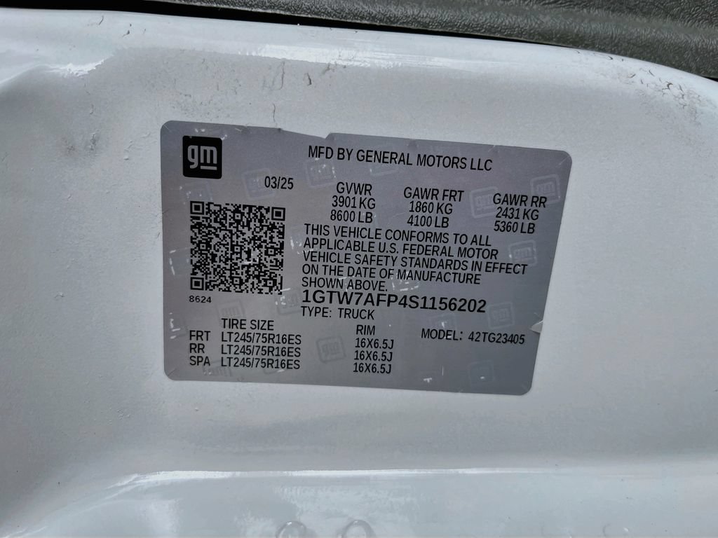 Used 2025 GMC Savana 2500 w/ Driver Convenience Package RWD image 32