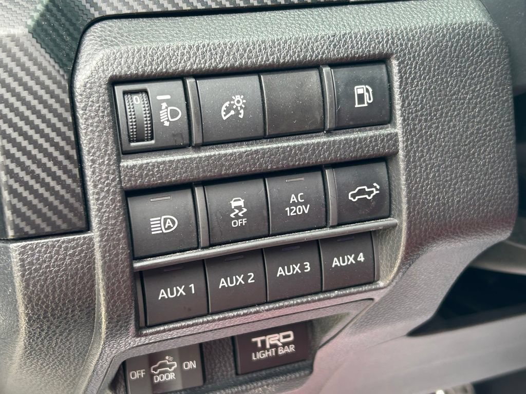 Certified 2025 Toyota Tacoma TRD Pro AWD/4WD image 28