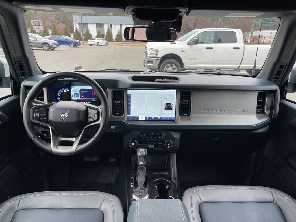 Used 2024 Ford Bronco Outer Banks image 8