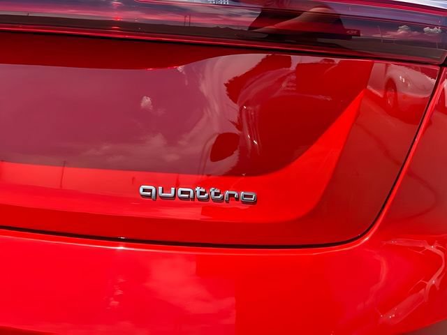 Used 2021 Audi e-tron Prestige w/ Prestige Package AWD/4WD image 14