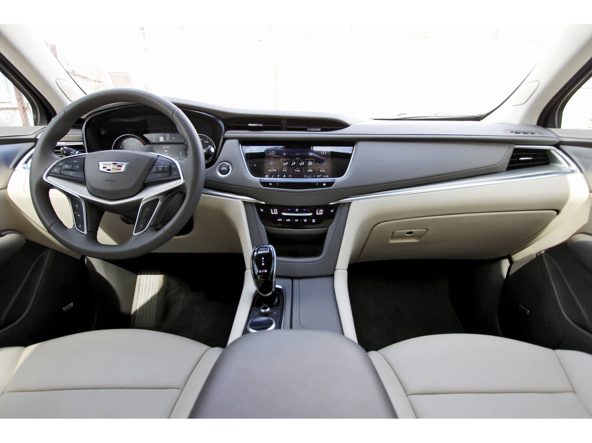 Used 2025 Cadillac XT5 Premium Luxury w/ LPO, Floor Liner Package image 11