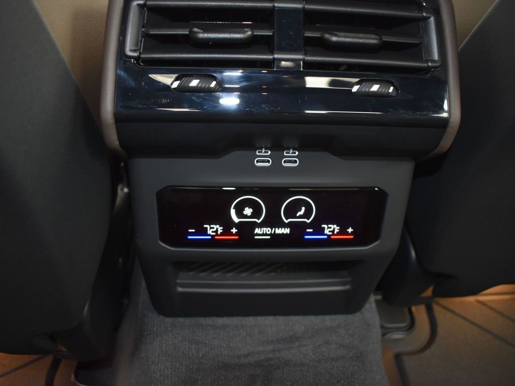 New 2026 BMW 530i w/ Premium Package image 17