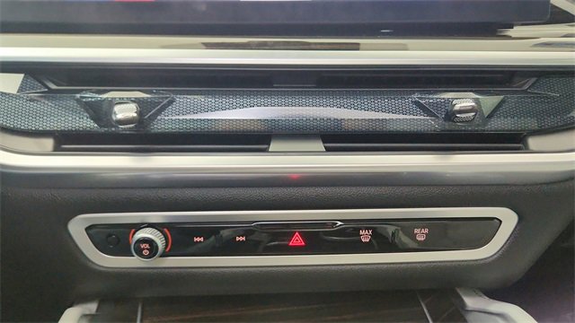 Used 2025 BMW X6 xDrive40i image 54