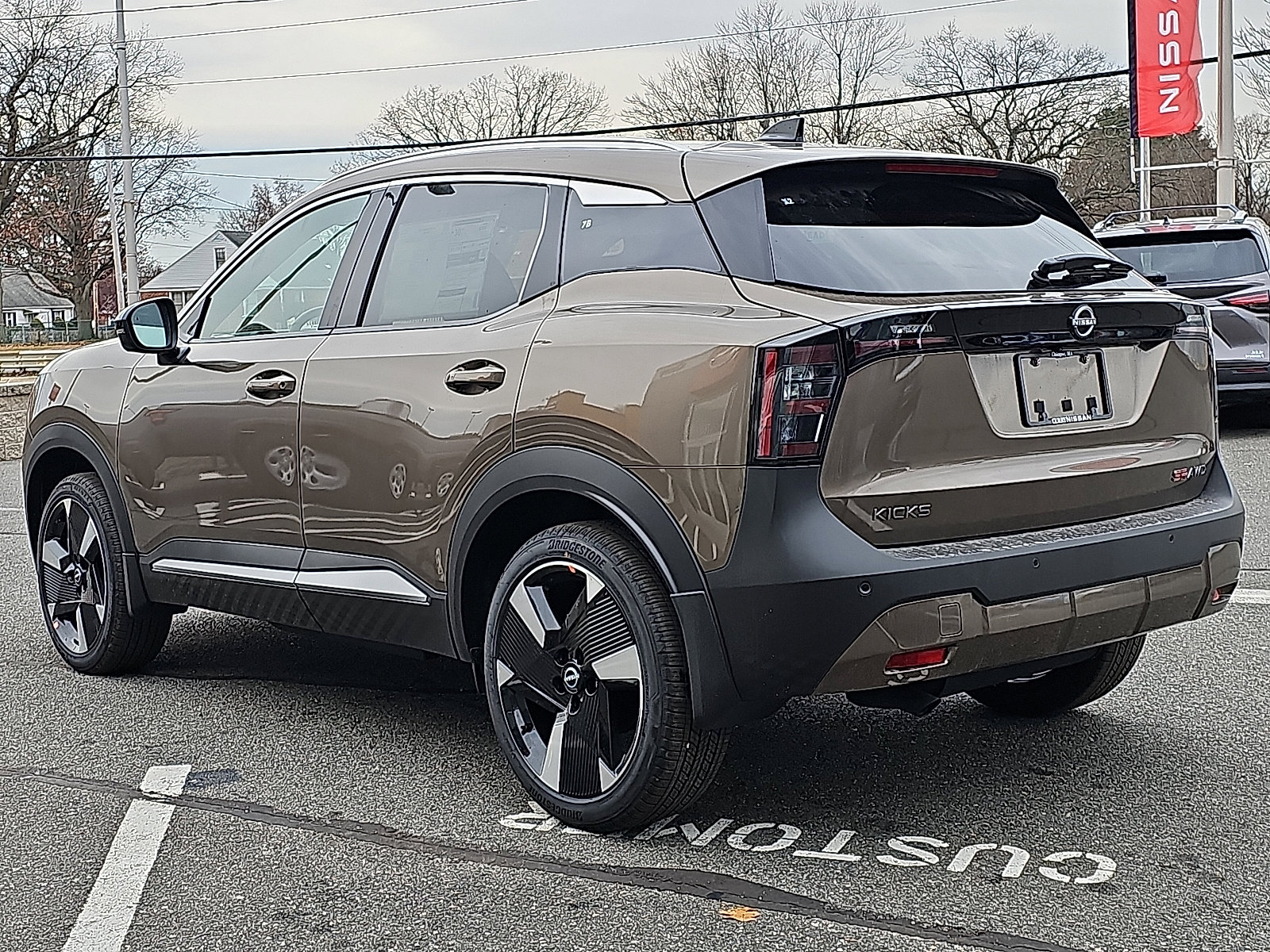New 2026 Nissan Kicks SR w/ Cold Weather Package image 3