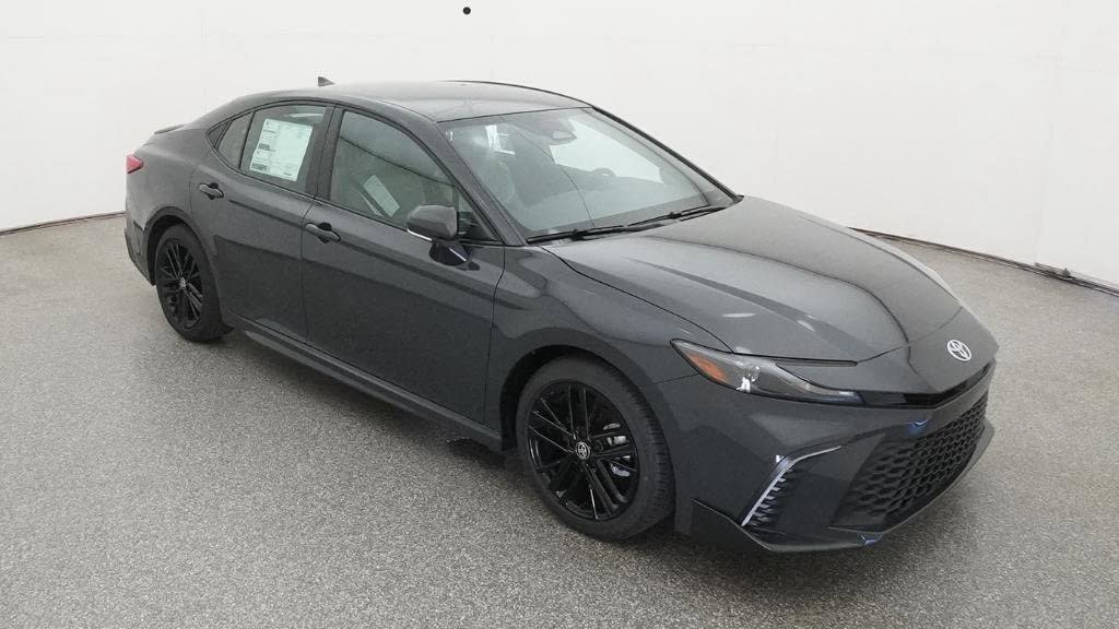 New 2026 Toyota Camry SE FWD image 13
