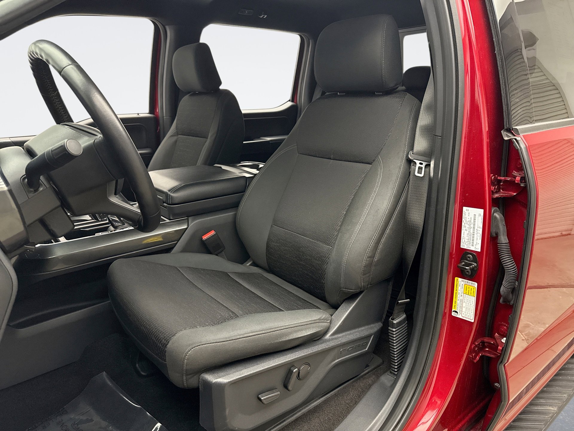 Used 2022 Ford F150 XLT w/ Equipment Group 302A High image 11