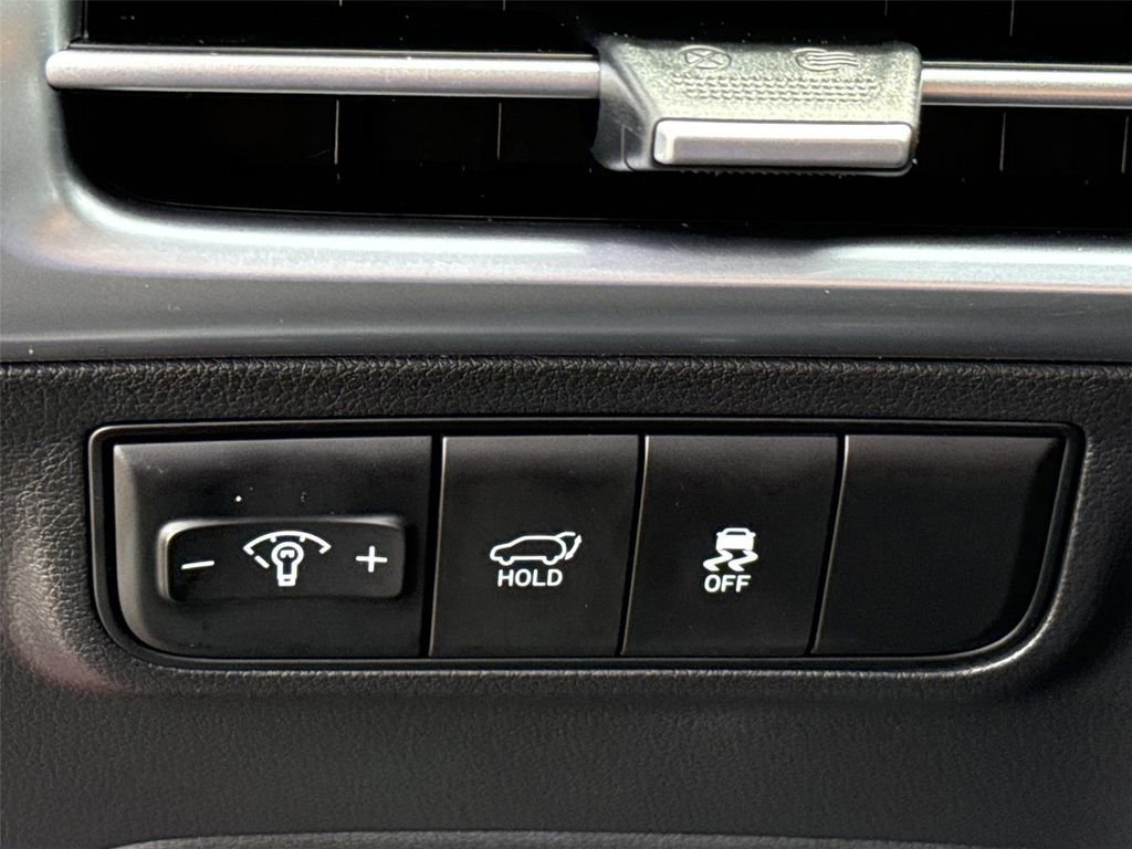Used 2025 Hyundai Tucson SEL FWD image 16