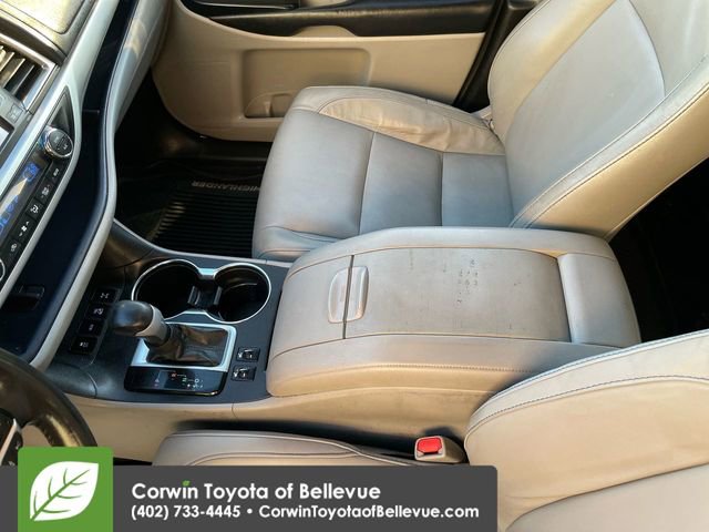 Used 2018 Toyota Highlander XLE image 18