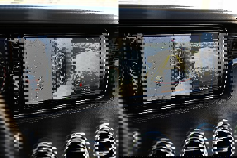 Used 2017 Mercedes-Benz S 550 Cabriolet image 40