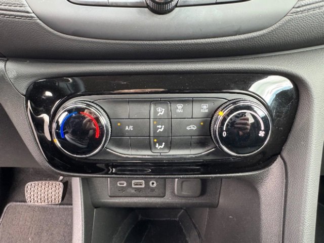 Used 2022 Buick Encore GX Preferred image 30