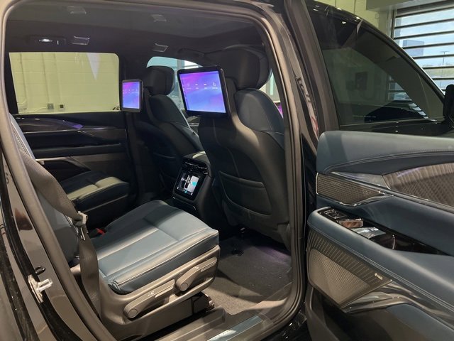 Used 2025 Cadillac Escalade IQ Sport 2 image 37