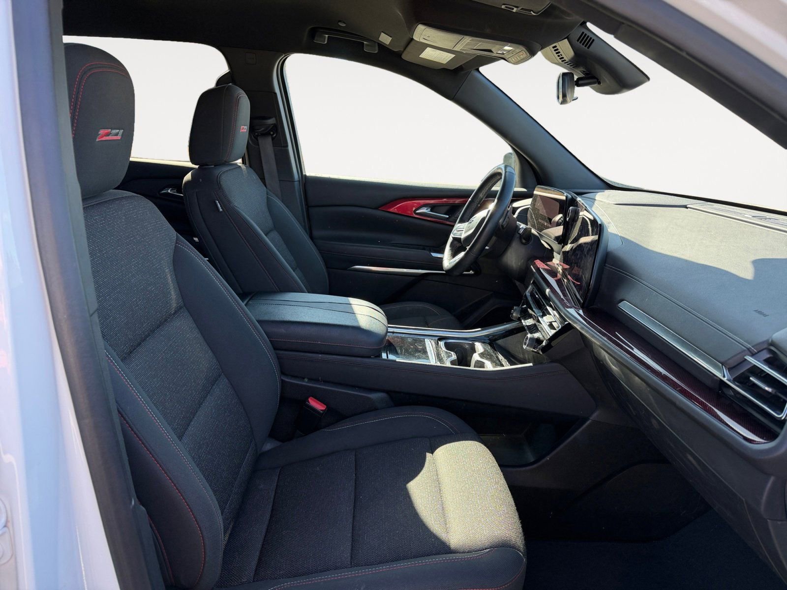 Used 2024 Chevrolet Traverse Z71 image 15