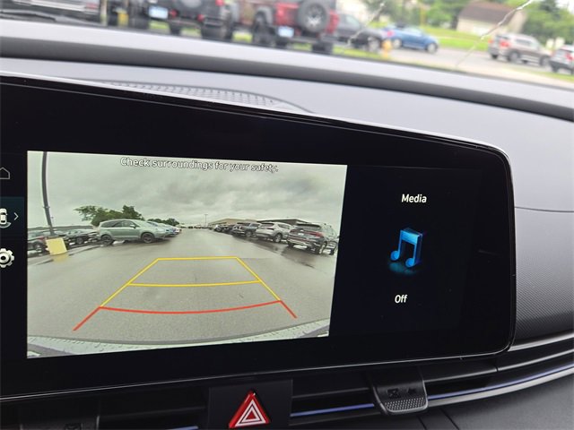 New 2025 Hyundai Elantra SEL image 13