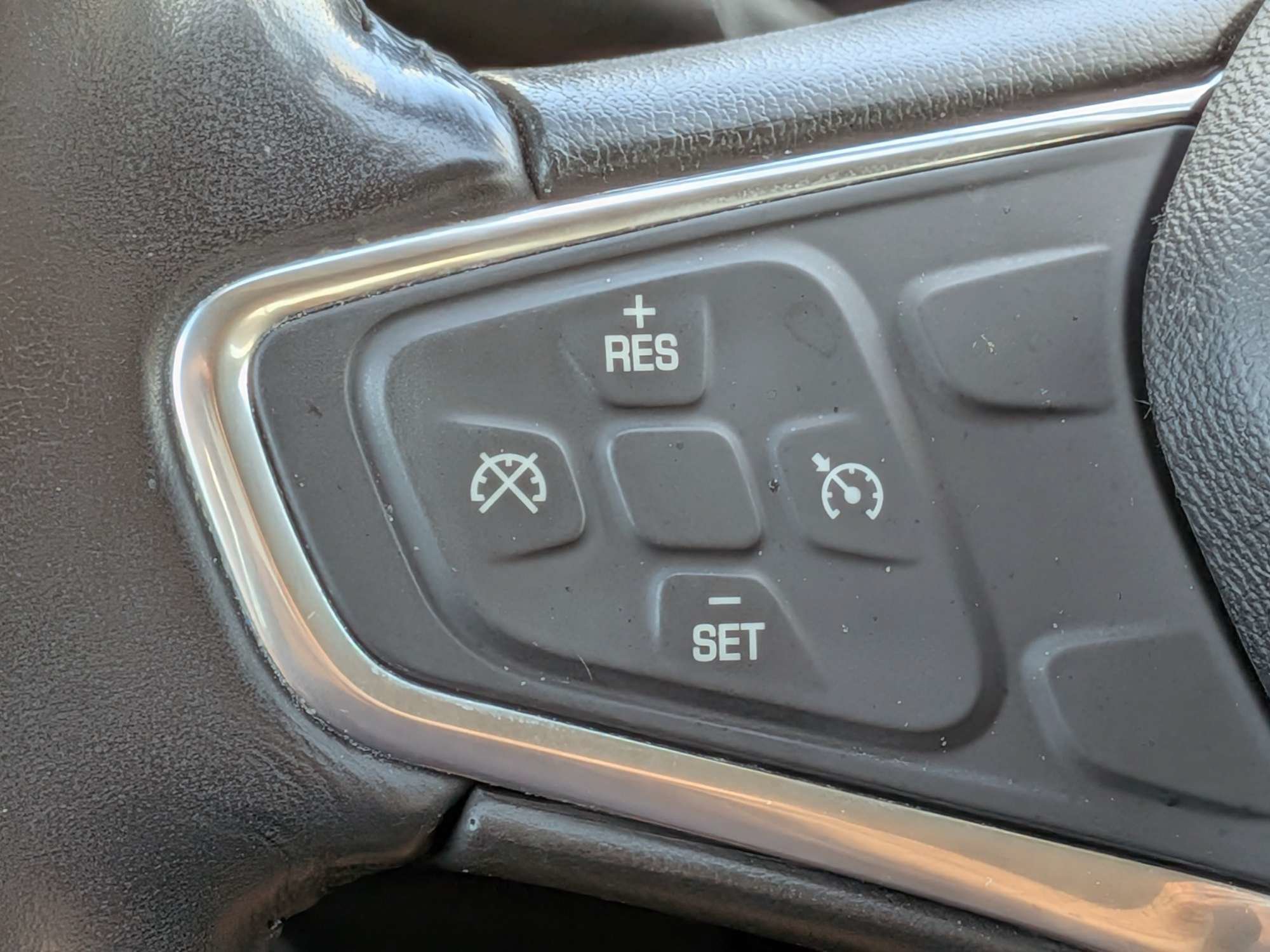 Used 2019 Chevrolet Equinox LT FWD image 31