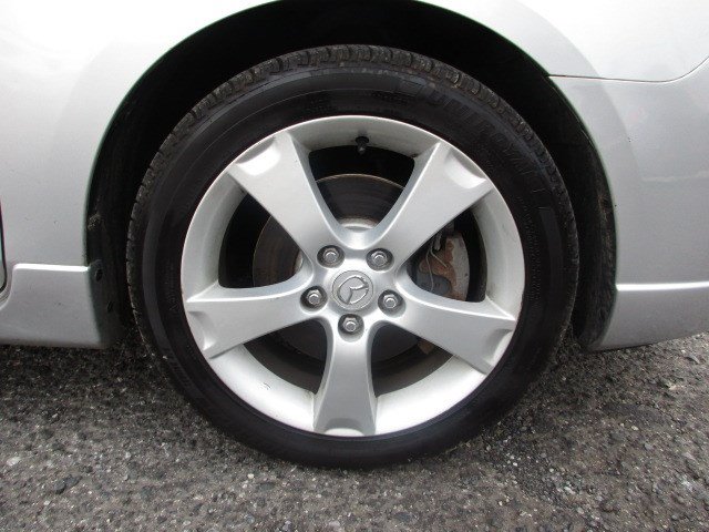 Used 2005 MAZDA MAZDA3 s w/ Moonroof & 6-CD Pkg FWD image 11