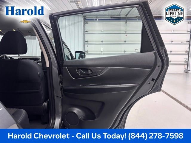 Used 2019 Nissan Rogue S AWD/4WD image 8