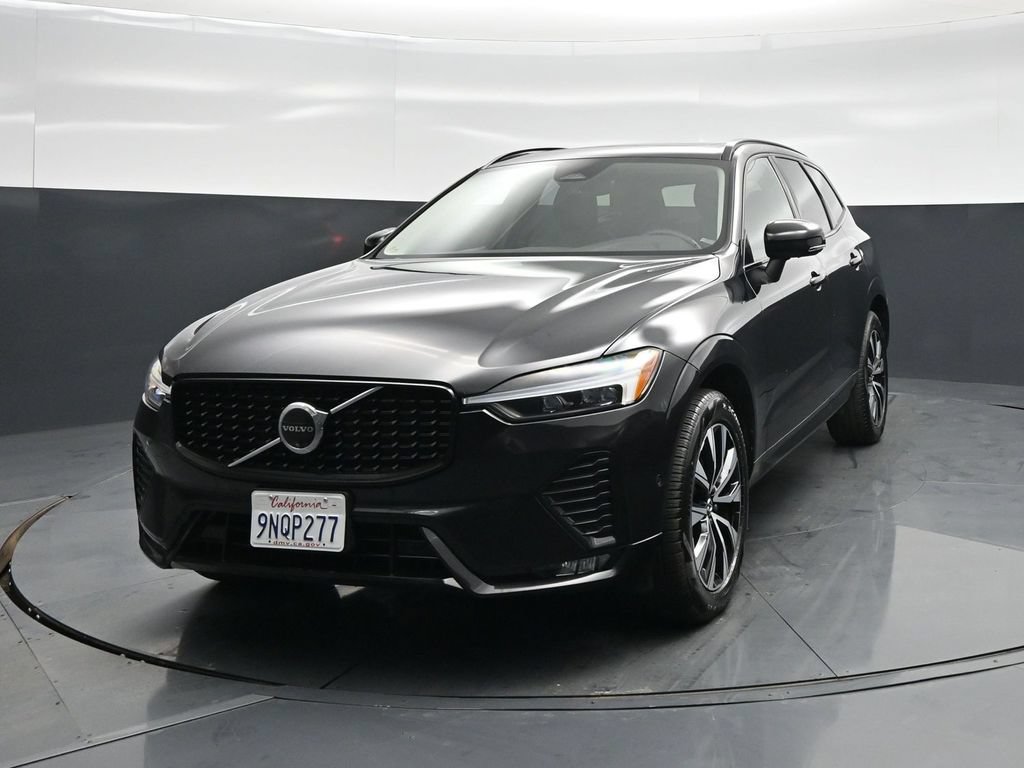 Used 2025 Volvo XC60 B5 Plus AWD/4WD image 55