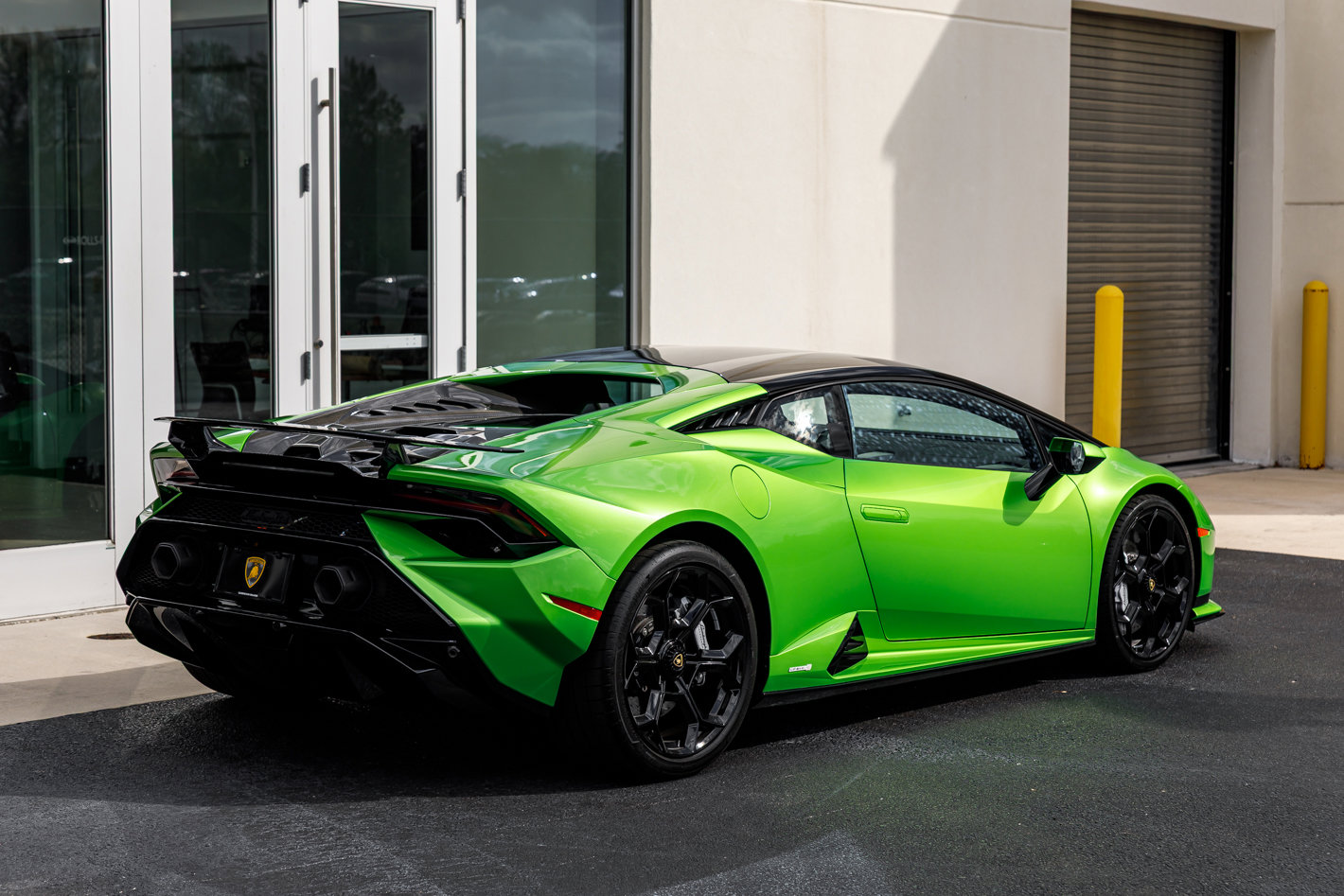 Used 2023 Lamborghini Huracan Tecnica image 22