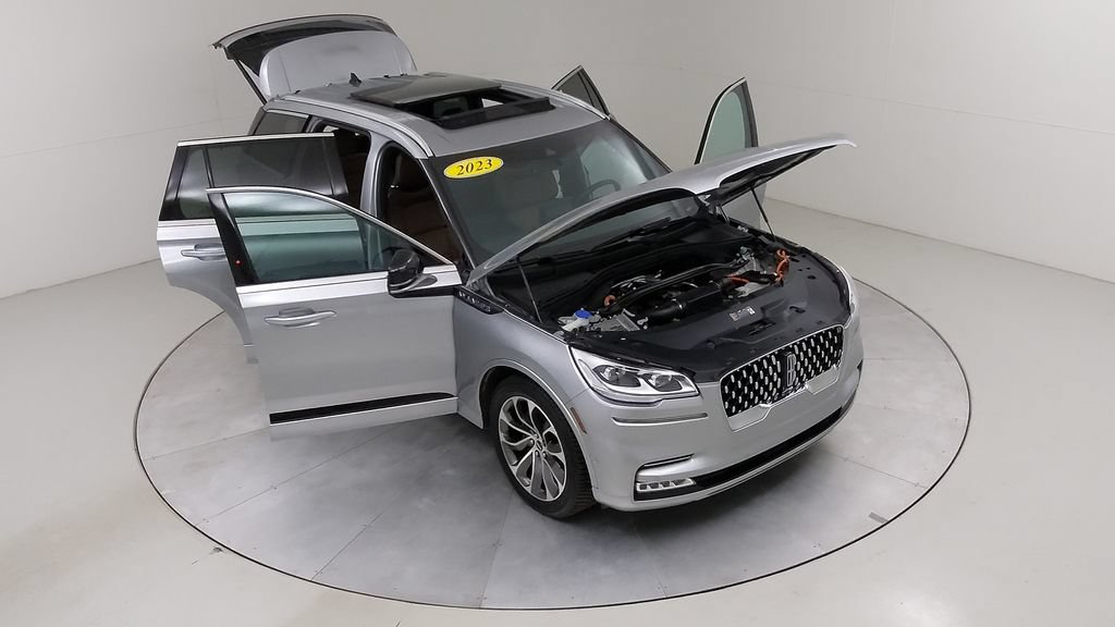 Used 2023 Lincoln Aviator Grand Touring w/ Equipment Group 301A AWD/4WD image 52