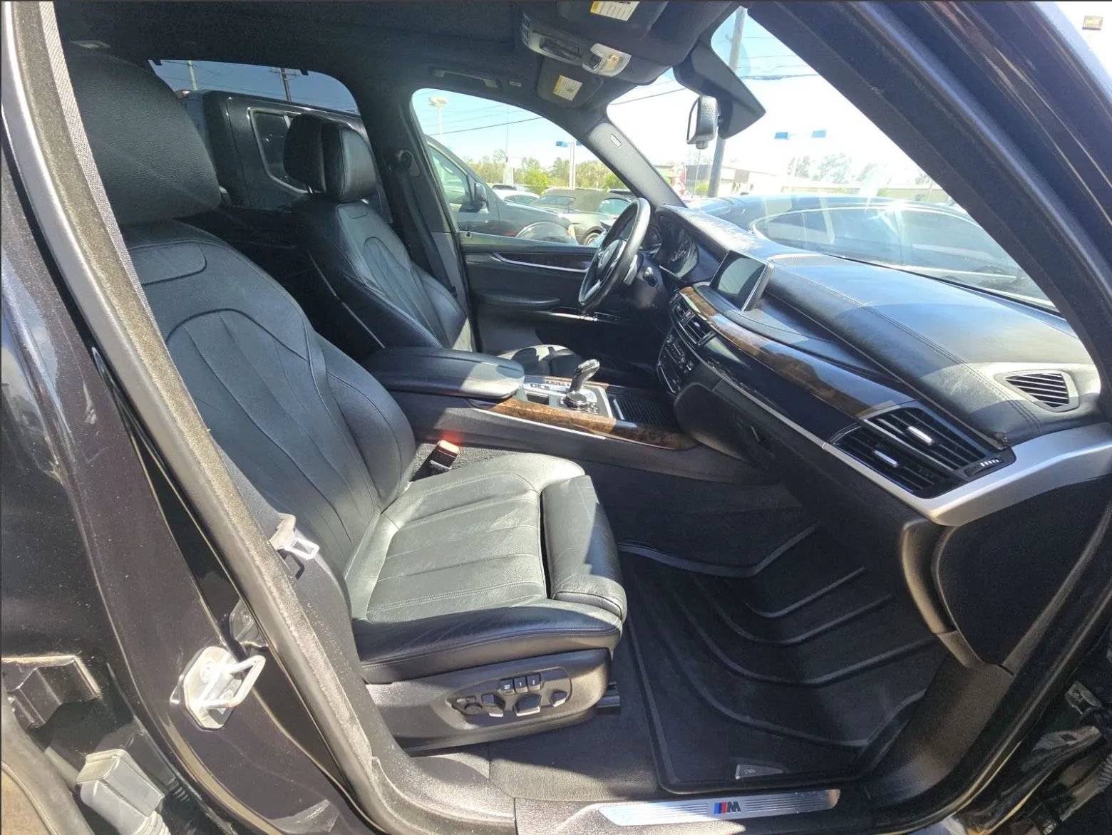 Used 2016 BMW X5 xDrive50i w/ M Sport AWD/4WD image 12