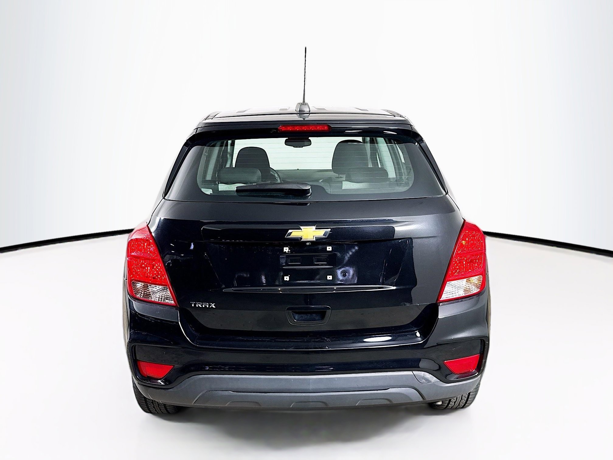 Used 2020 Chevrolet Trax LS image 29