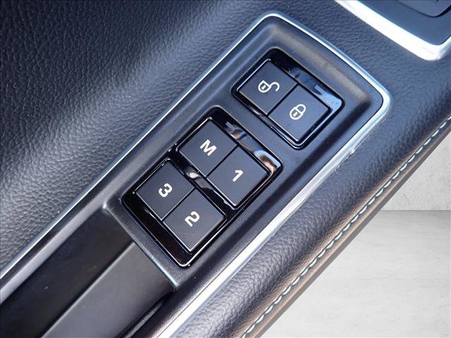 Used 2017 Jaguar XF S AWD/4WD image 13