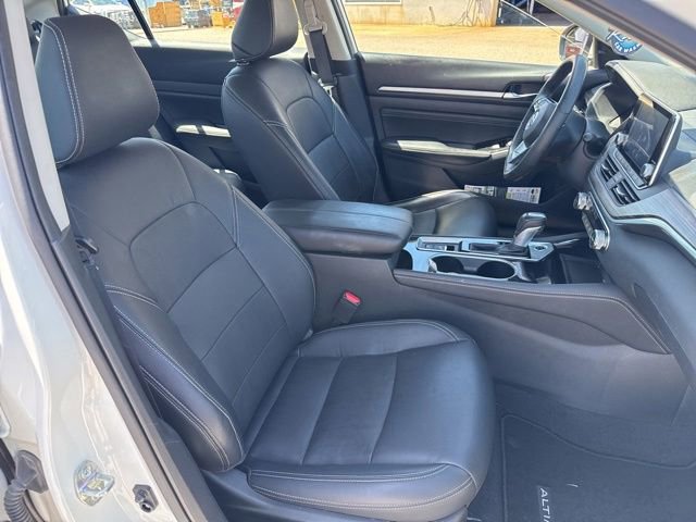 Used 2021 Nissan Altima 2.5 SL FWD image 13