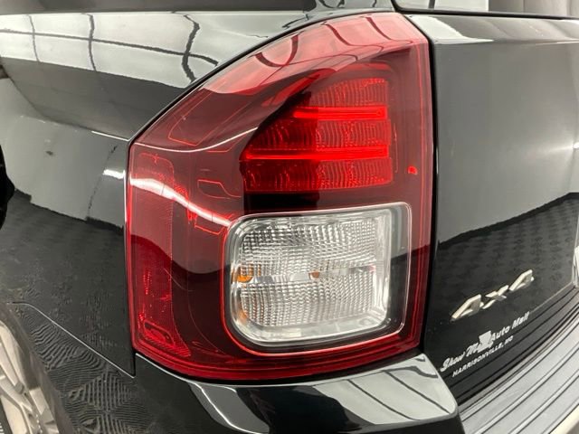 Used 2016 Jeep Compass 75th Anniversary w/ Power Value Group image 9