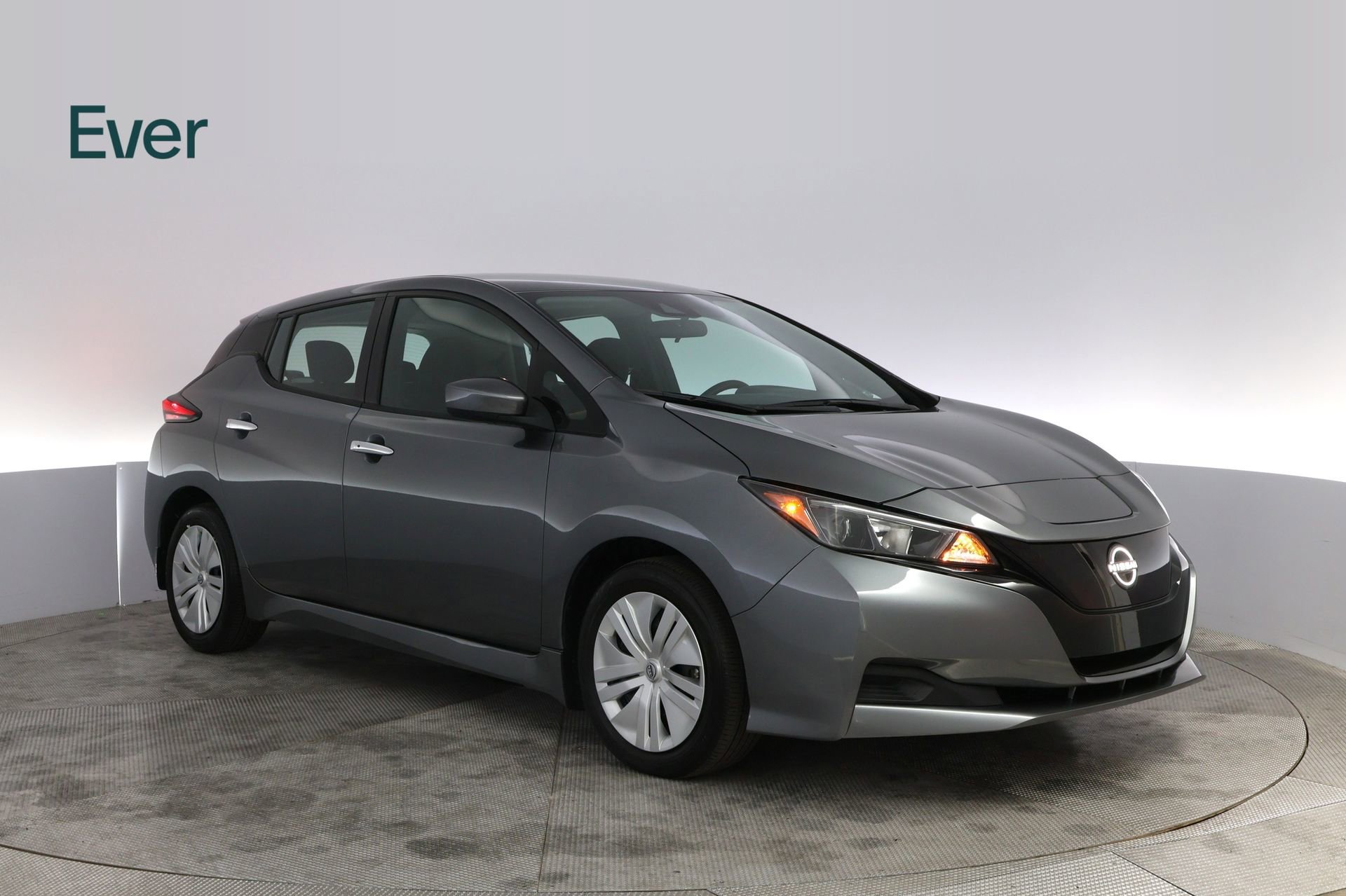 Used 2025 Nissan Leaf S FWD image 13