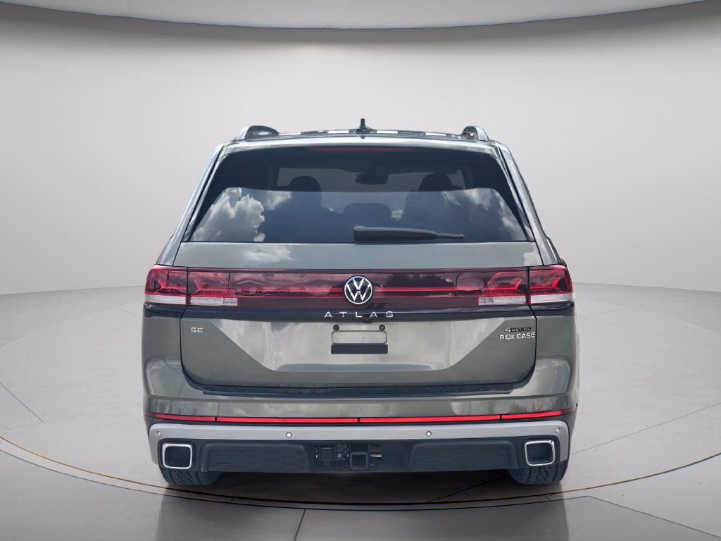 Certified 2025 Volkswagen Atlas Peak Edition SE AWD/4WD image 5