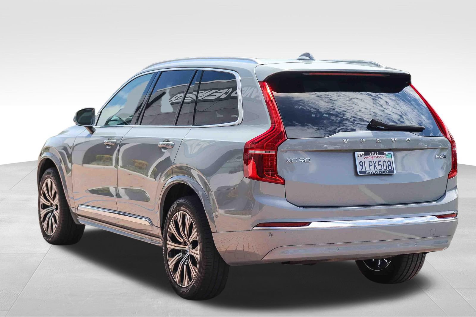 Used 2024 Volvo XC90 B6 Plus w/ Protection Package Premier AWD/4WD image 5