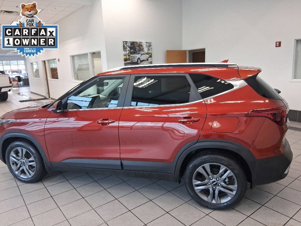 Used 2023 Kia Seltos S w/ Navigation Package FWD image 7