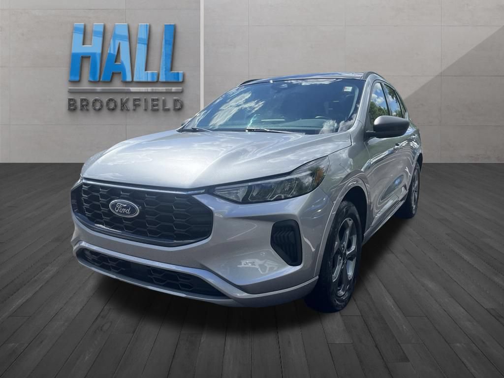 Used 2024 Ford Escape ST-Line w/ Tech Pack #1 AWD/4WD image 1