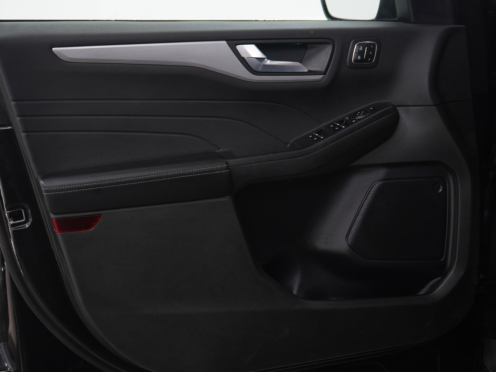 Used 2023 Ford Escape Platinum image 22