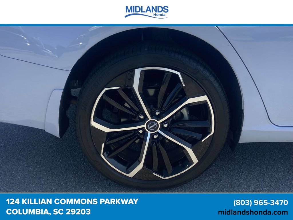 Used 2024 Nissan Altima 2.5 SR AWD/4WD image 7