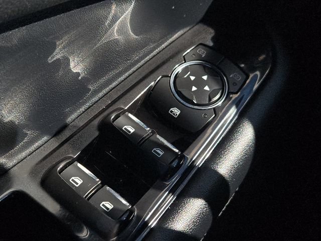 Used 2016 Ford Edge SEL w/ Equipment Group 201A AWD/4WD image 28