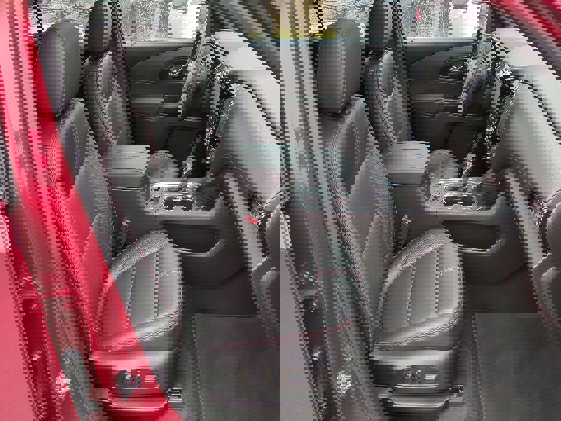 Certified 2023 Chevrolet Traverse RS image 29