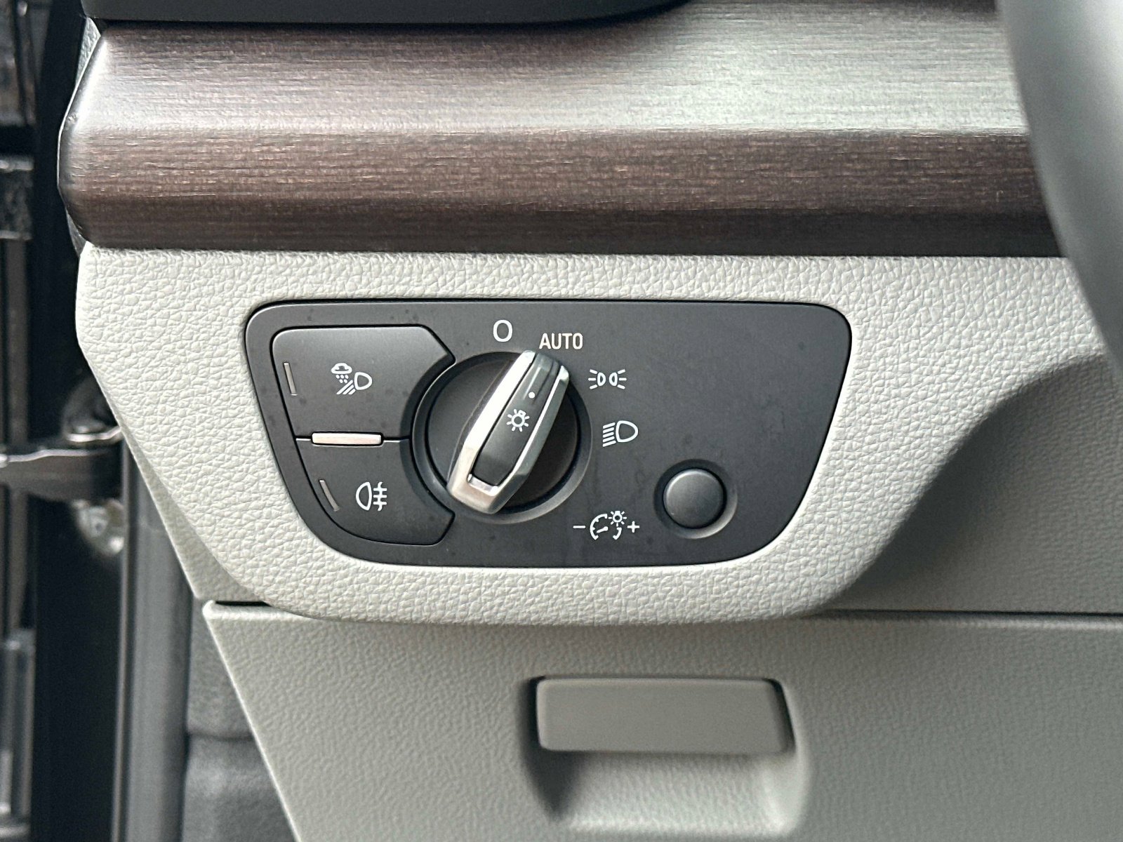 Used 2023 Audi Q5 2.0T Premium Plus w/ Premium Plus Package image 30