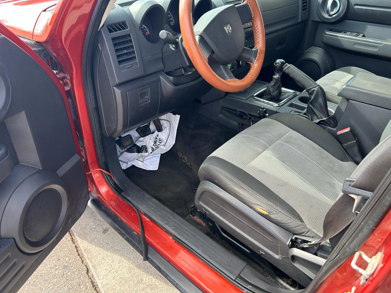 Used 2008 Dodge Nitro SXT w/ Sun & Wheels Group image 10